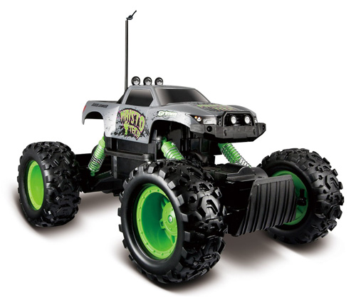 3. Maisto R/C Rock Crawler Radio Control Vehicle