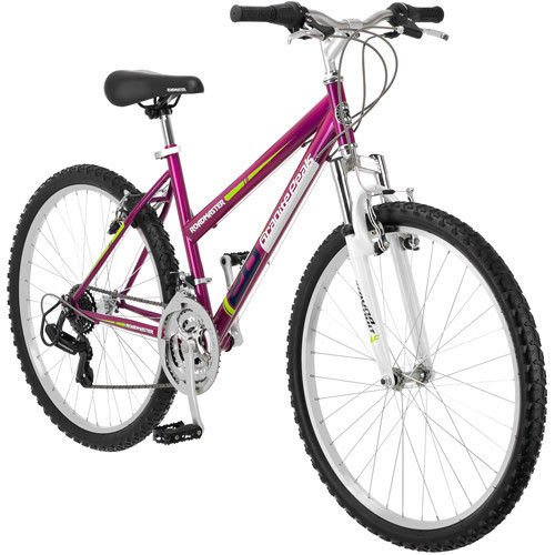 5. Women’s Granite Peak Mountain Bike in Magenta by Roadmaster