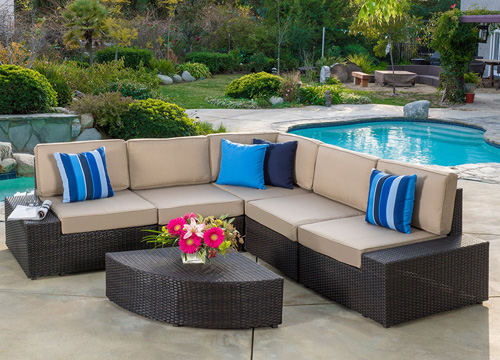 3. Reddington Outdoor Patio Furniture Sofa Set