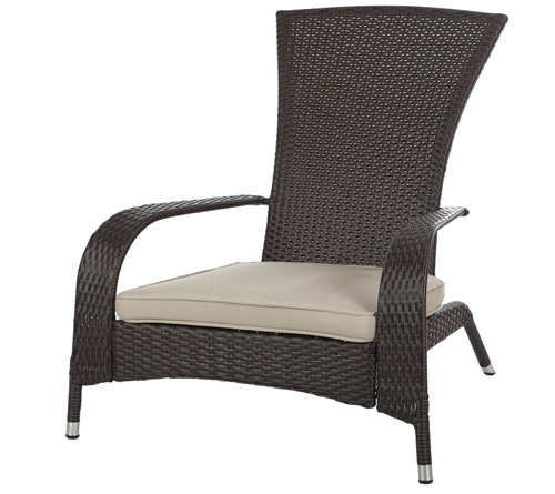 4. The Patio Sense Coconino Wicker Chair